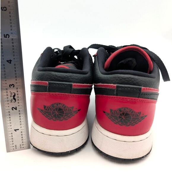 Nike Air Jordan 1 Low Youth Gym Sneaker Shoes Red/Black Pebbled Size US7Y EU40 - Picture 4 of 13